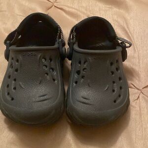 Toddler Crocs clogs